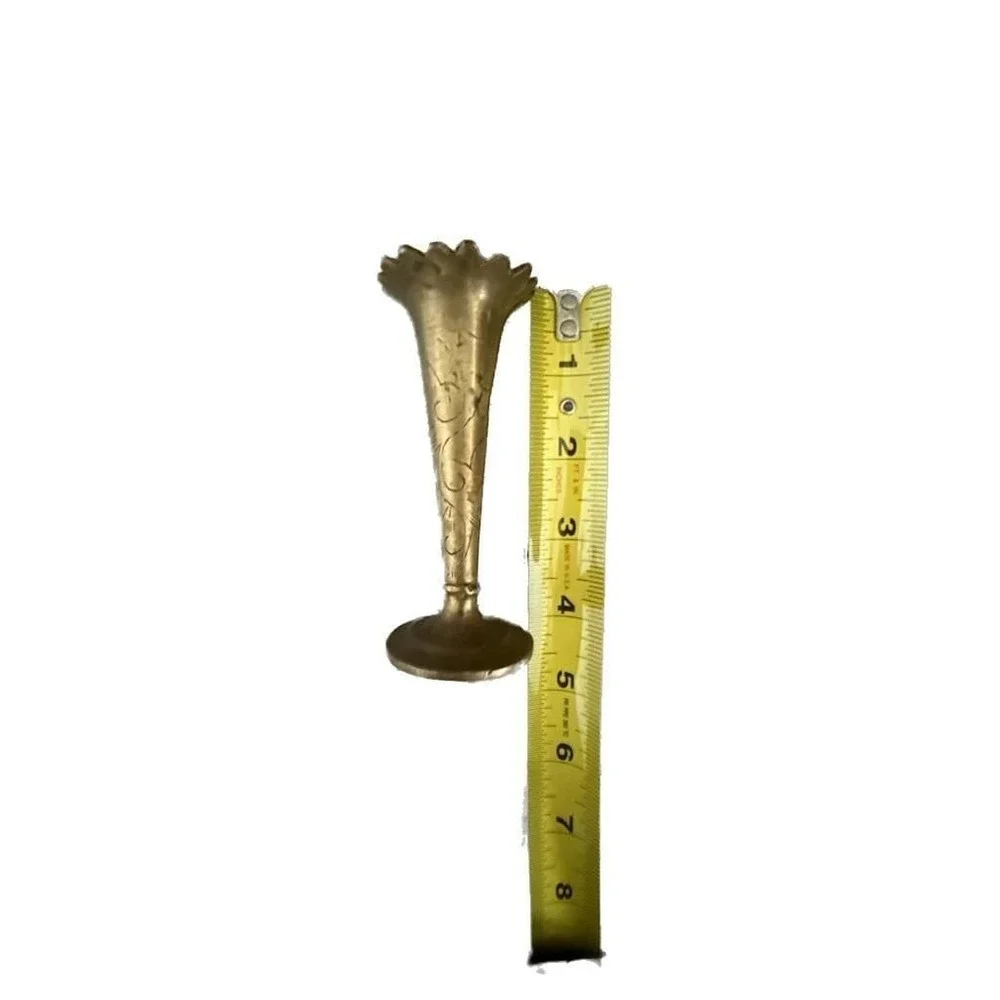Handcrafted Brass Vase - Elegant Flower Pot for Stylish Spaces G04/1524 - Canada